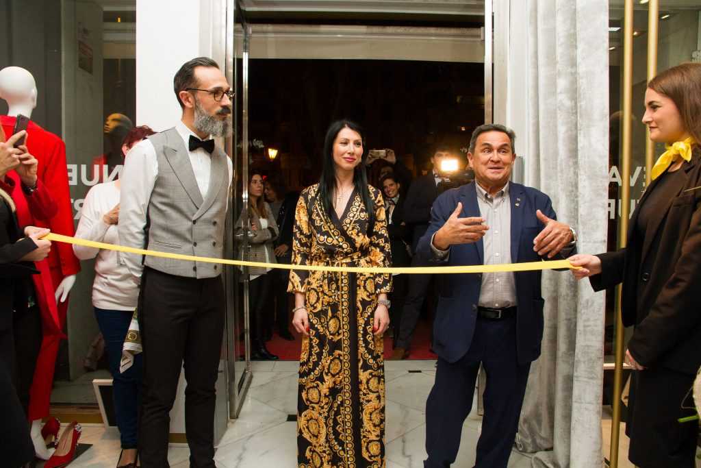 inauguración tiendas es fashion